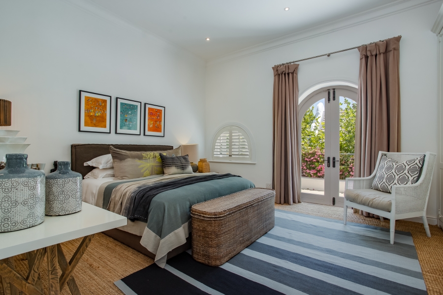 4 Bedroom Property for Sale in Devonvallei Western Cape